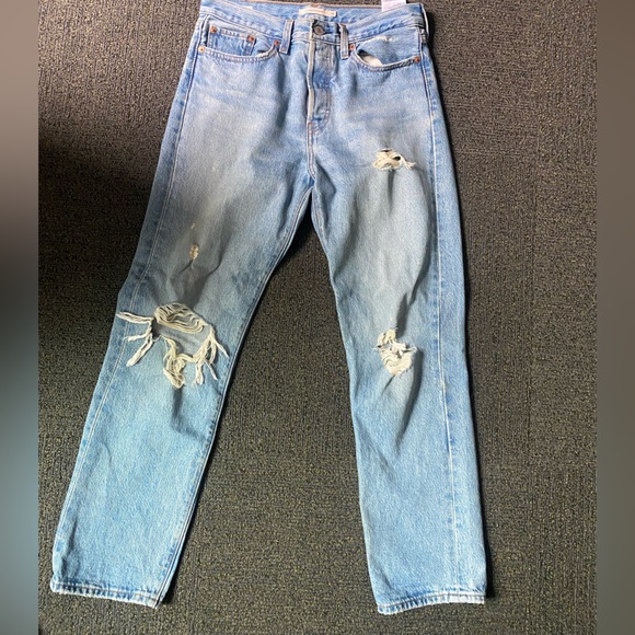 LAST CHANCE Levi’s Wedgie Straight Jean - Picture 3 of 5